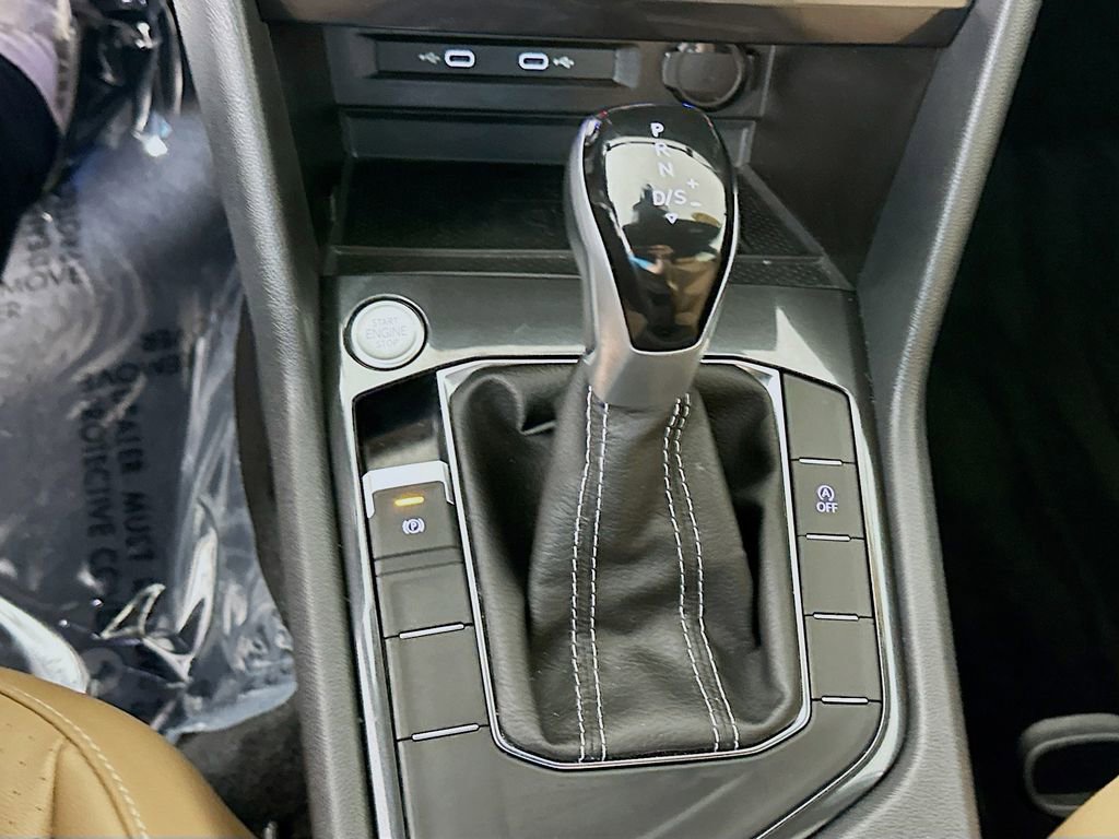 Used 2023 Volkswagen Tiguan SE FWD image 22
