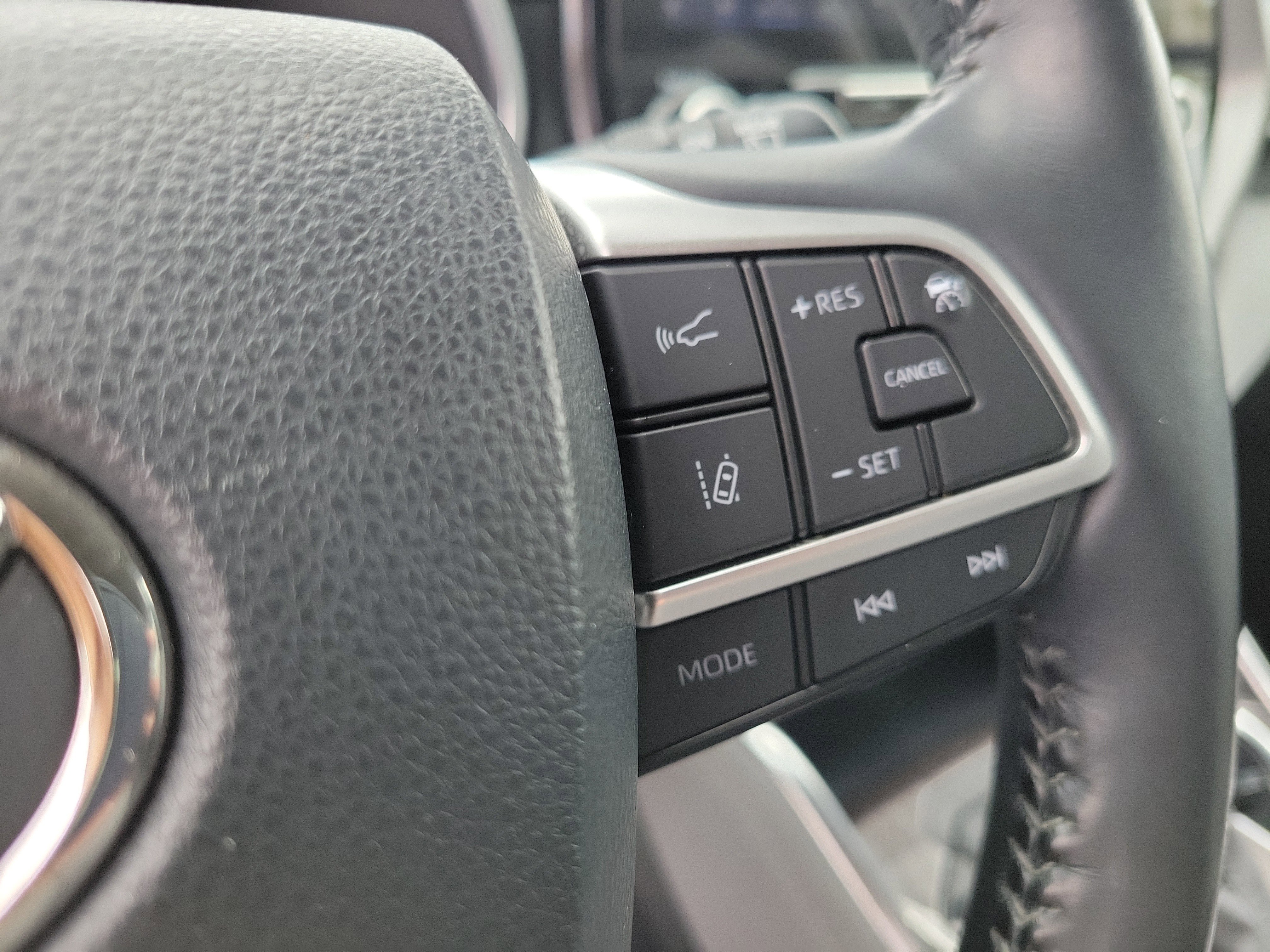 Used 2022 Toyota Highlander Platinum image 26