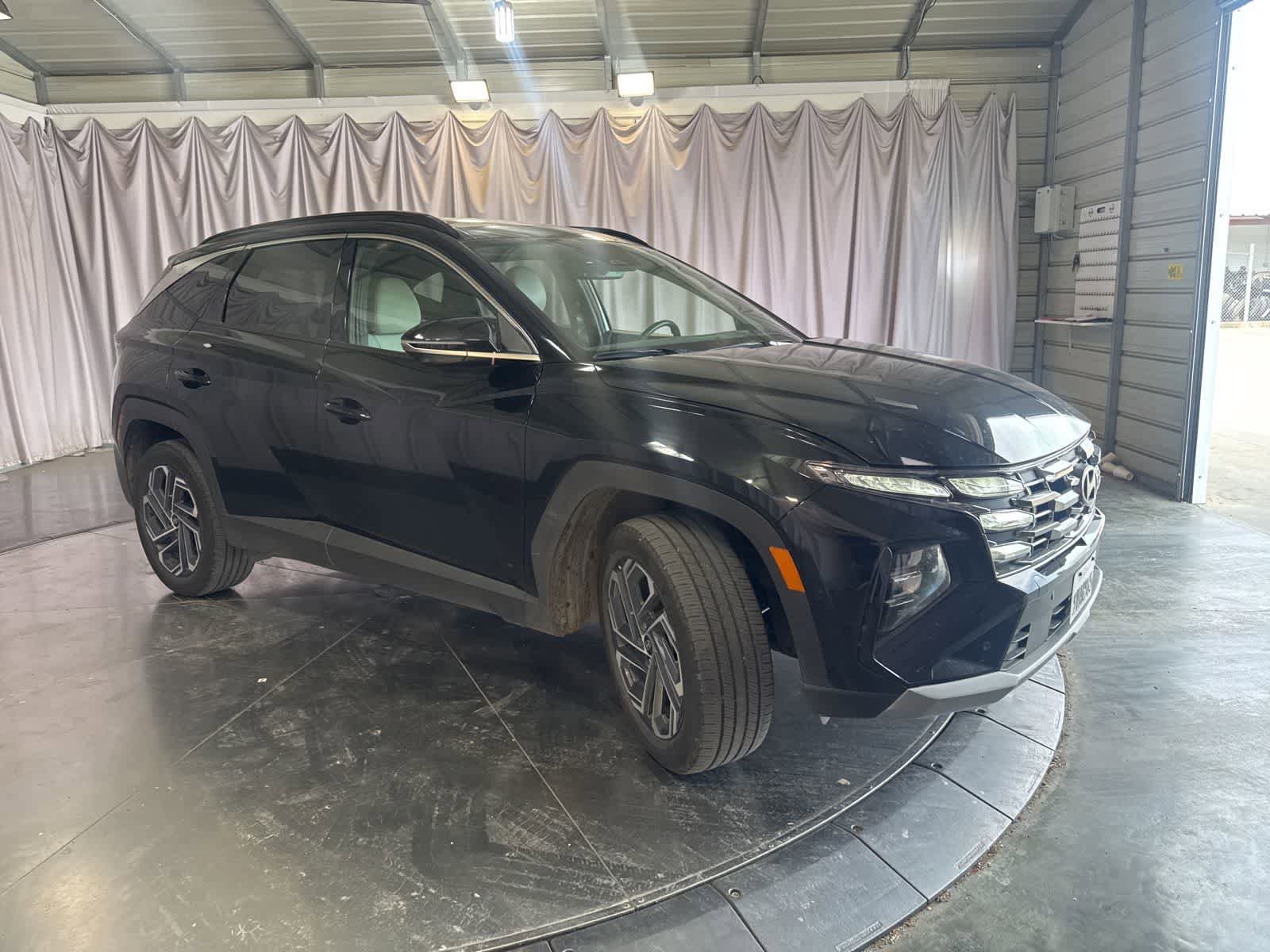 Used 2025 Hyundai Tucson Limited image 3