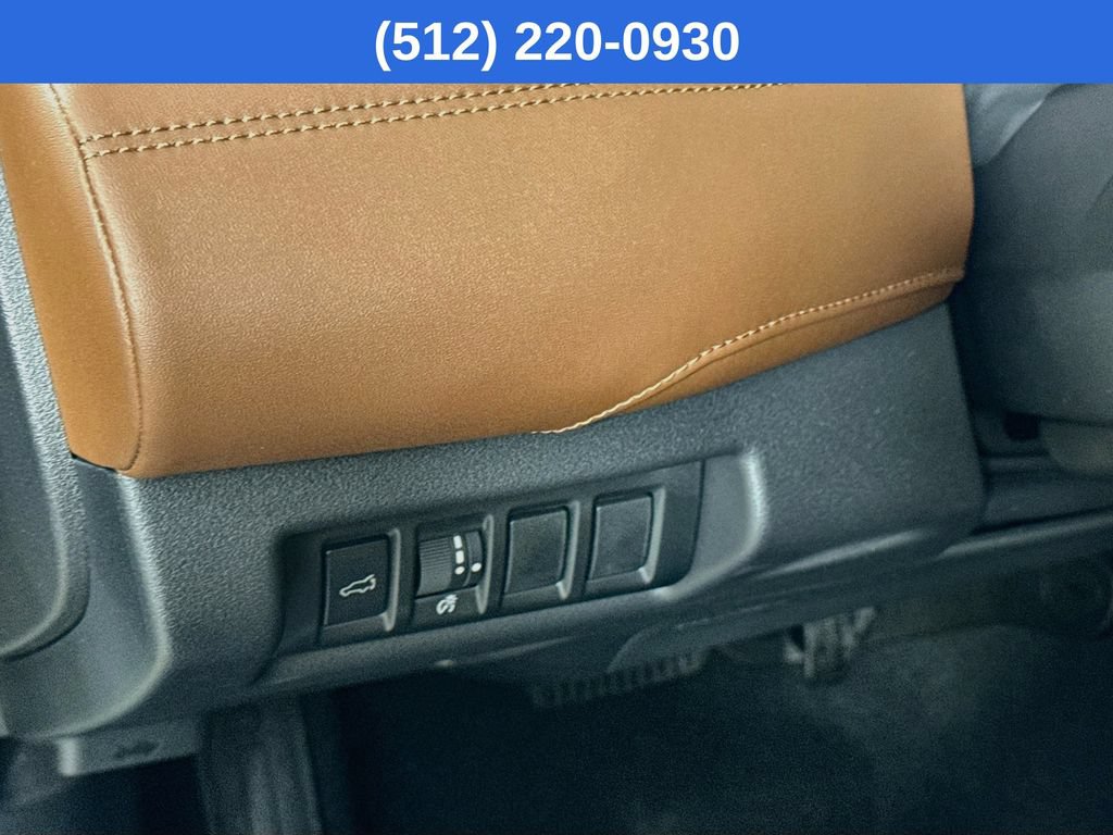 Certified 2026 Subaru Outback Touring AWD/4WD image 11