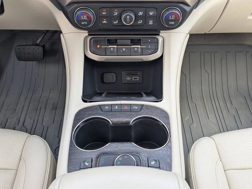 Used 2023 GMC Acadia Denali w/ LPO, Floor Liner Package FWD image 22