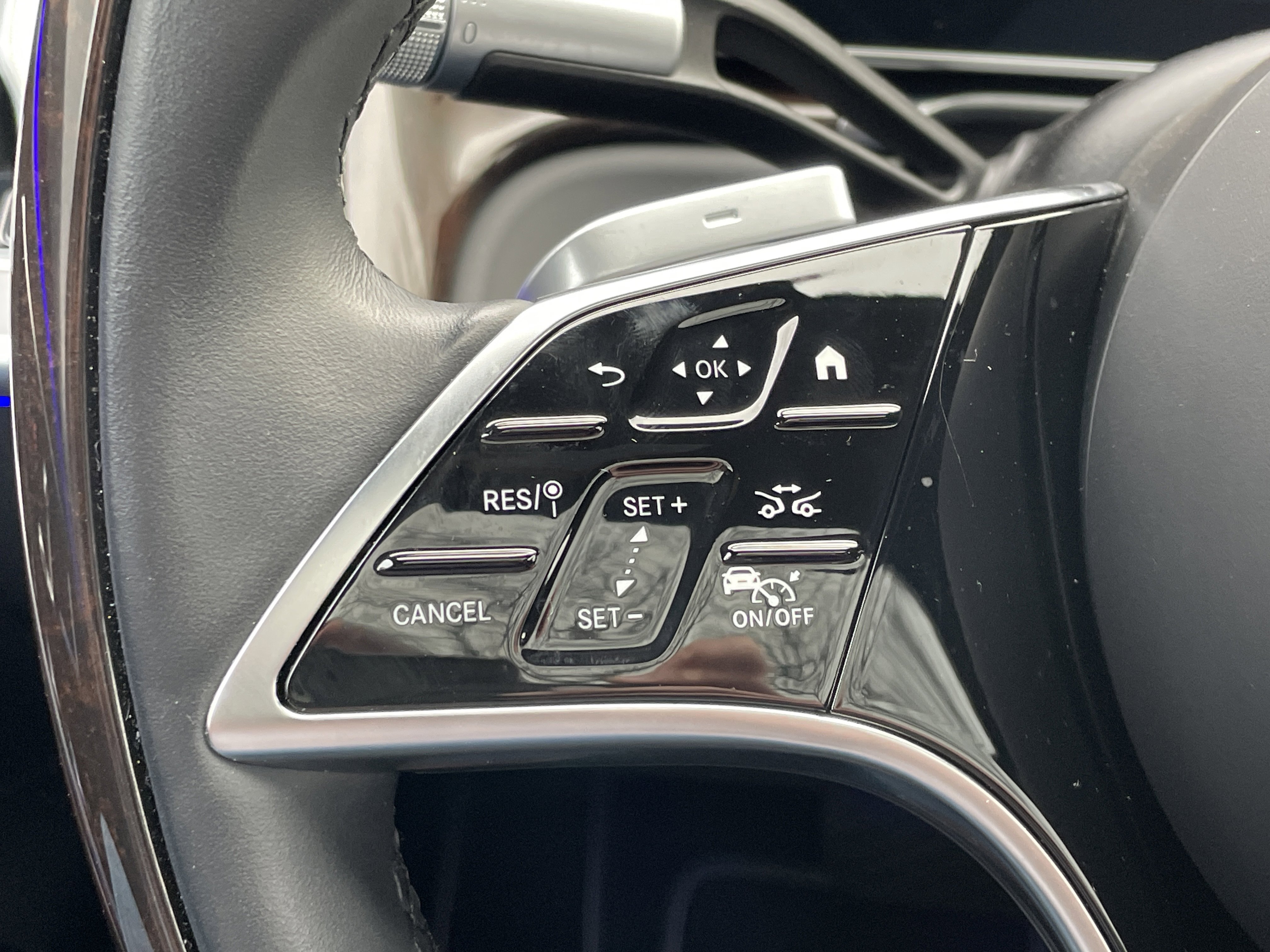 Certified 2024 Mercedes-Benz S 580e 4MATIC Sedan image 26