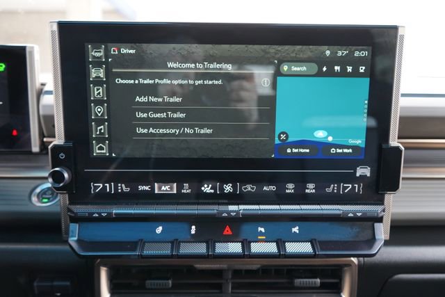 Used 2024 GMC Hummer EV 3X w/ LPO, Illumination Package image 37