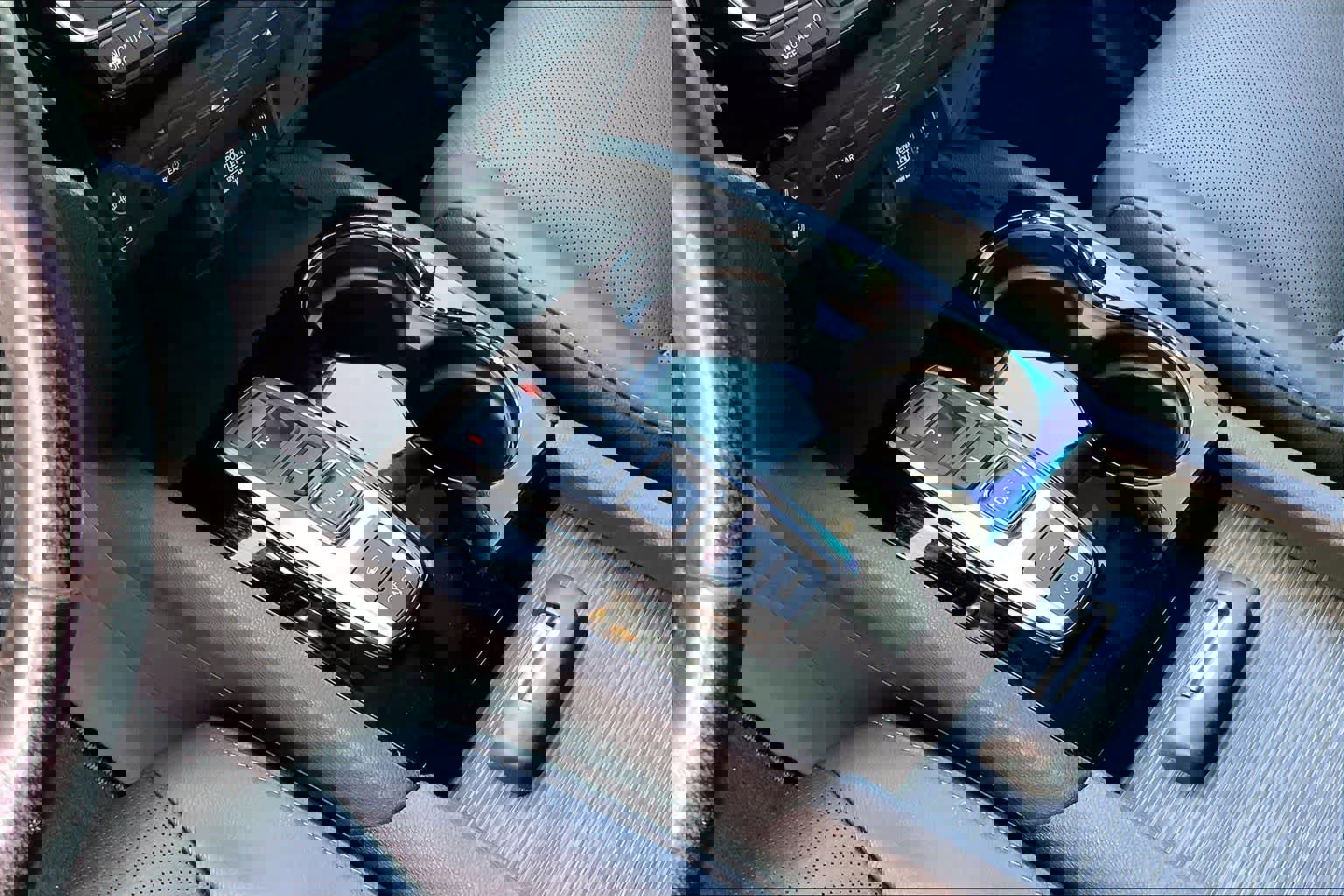 Used 2018 Honda Pilot Elite image 16