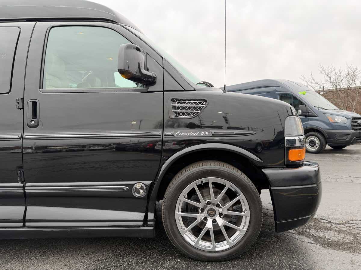 Used 2012 Chevrolet Express 1500 image 45