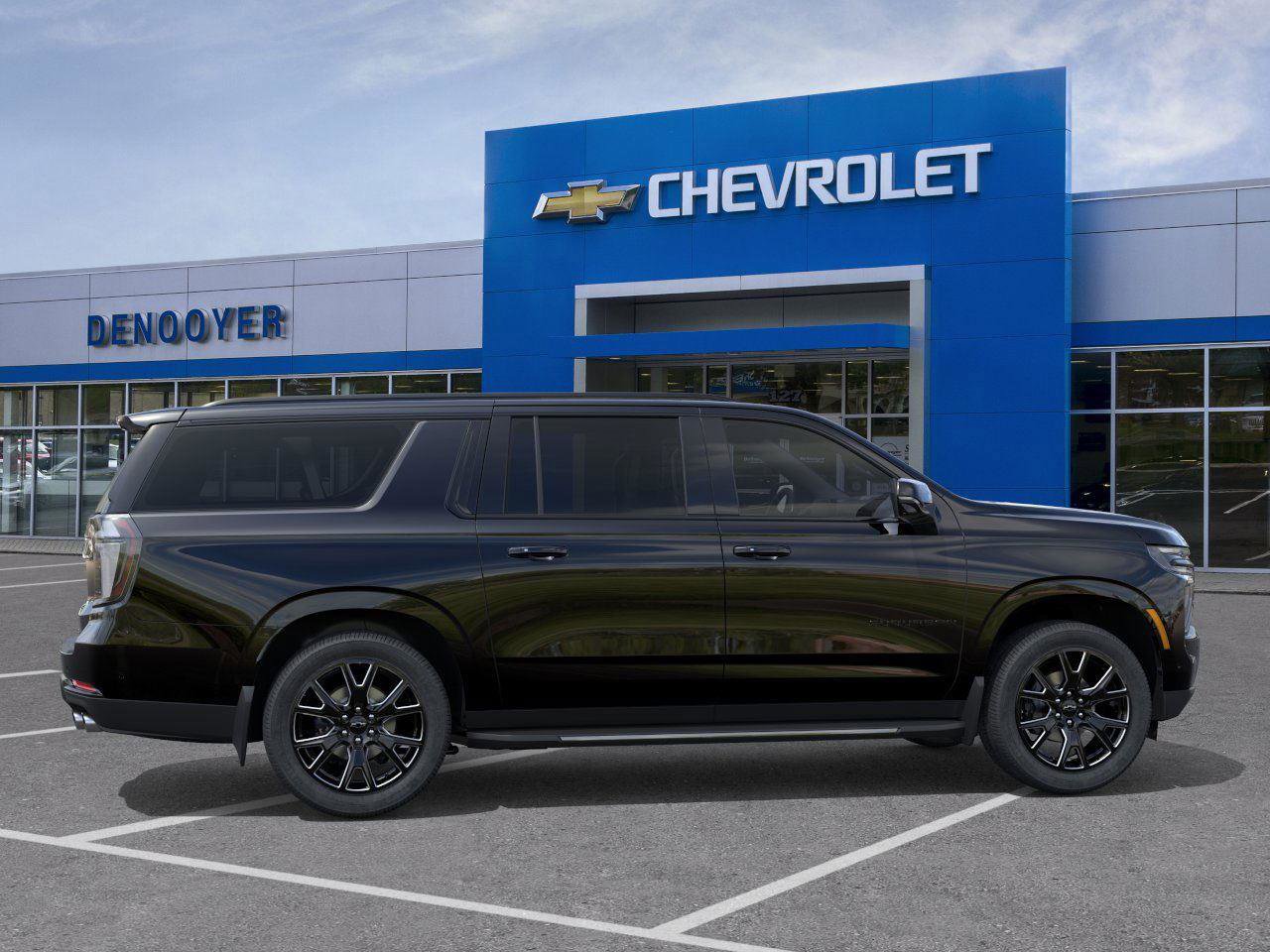 New 2026 Chevrolet Suburban RST image 5