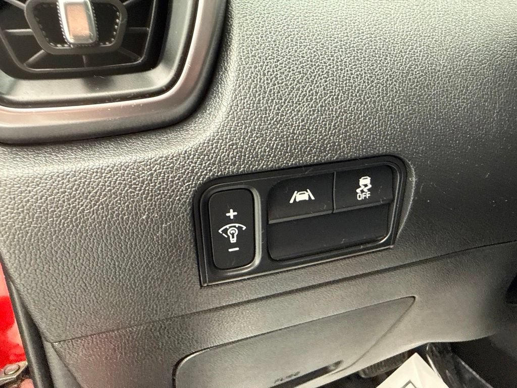 Used 2022 Kia Sorento S FWD image 19