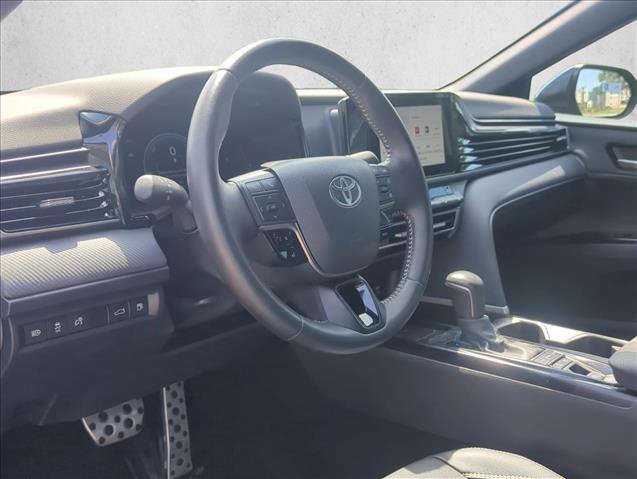 Certified 2025 Toyota Camry SE FWD image 9