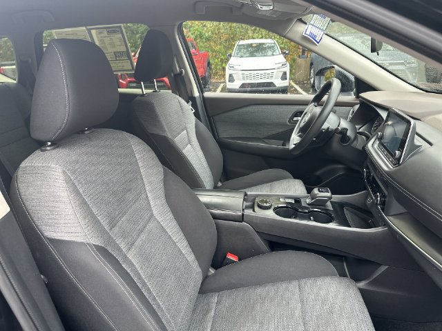 Used 2023 Nissan Rogue SV AWD/4WD image 35
