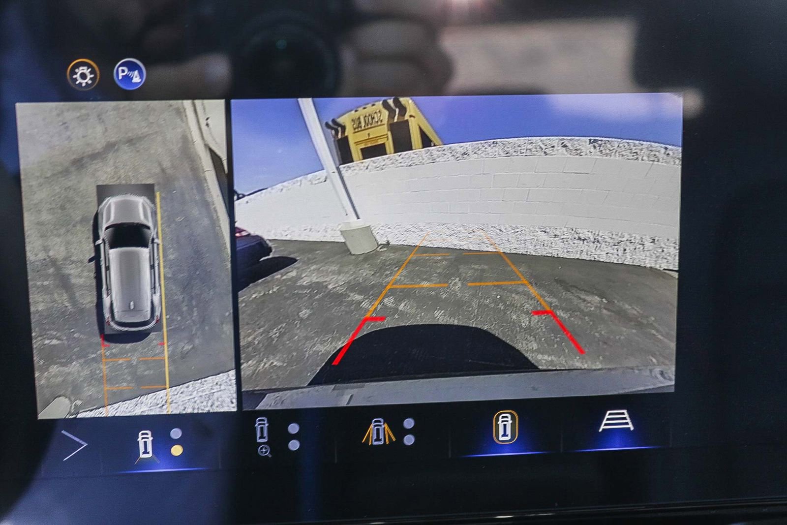 New 2026 Chevrolet Equinox RS w/ Safety and Technology Package image 23