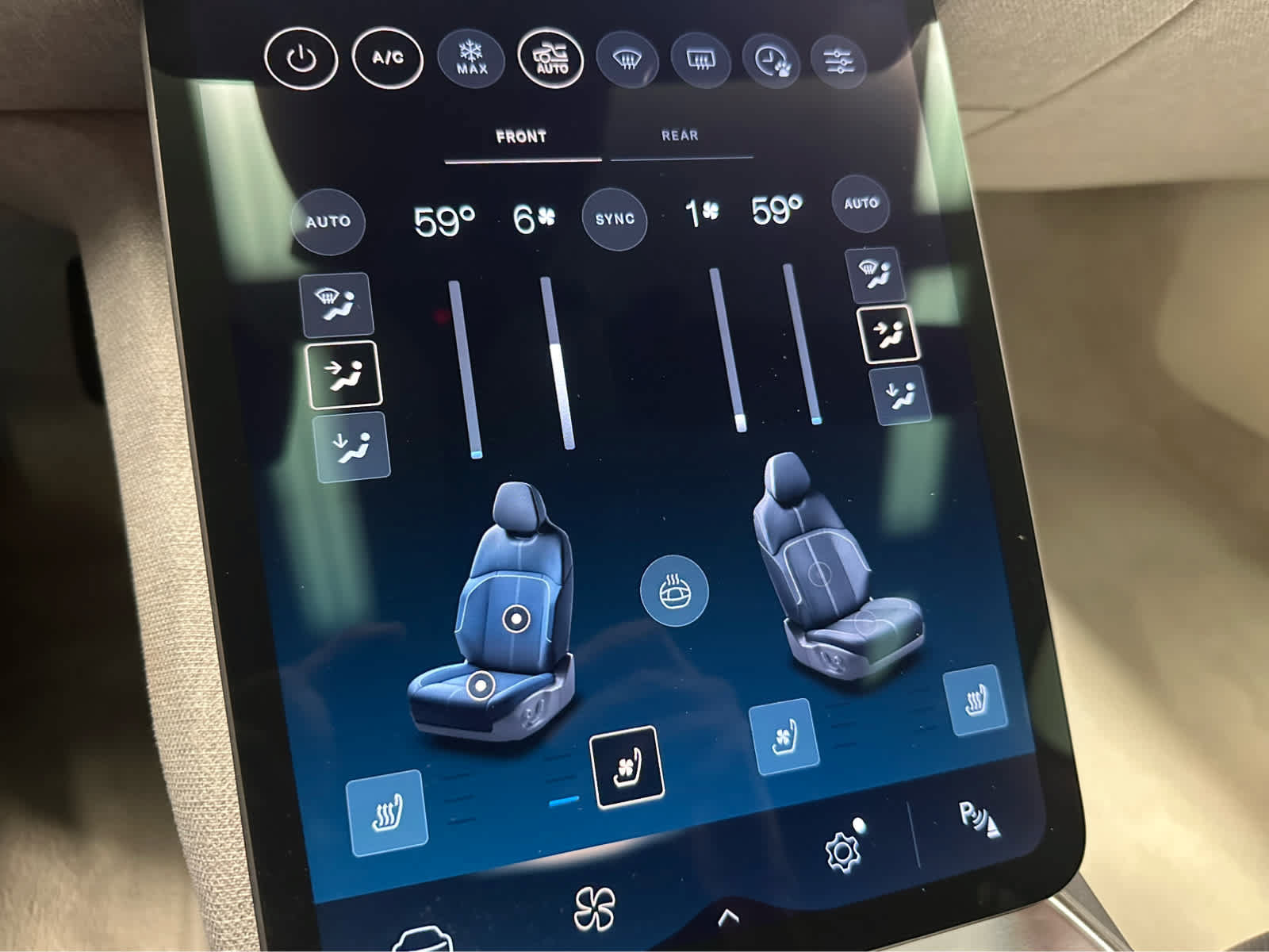 Used 2023 Lucid Air Touring AWD/4WD image 31