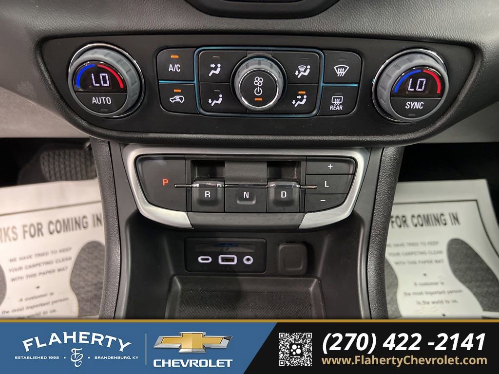 Used 2024 GMC Terrain SLT AWD/4WD image 30