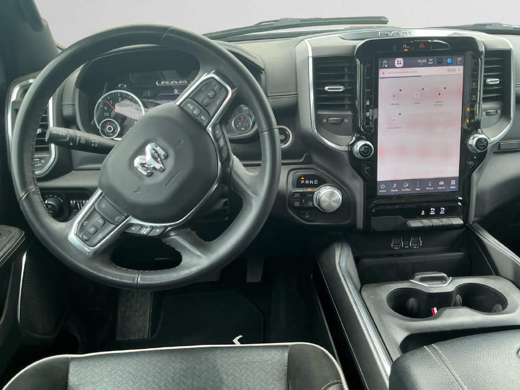 Used 2025 RAM 1500 Laramie AWD/4WD image 10