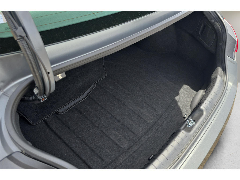 Certified 2026 Hyundai Elantra Sport FWD image 9