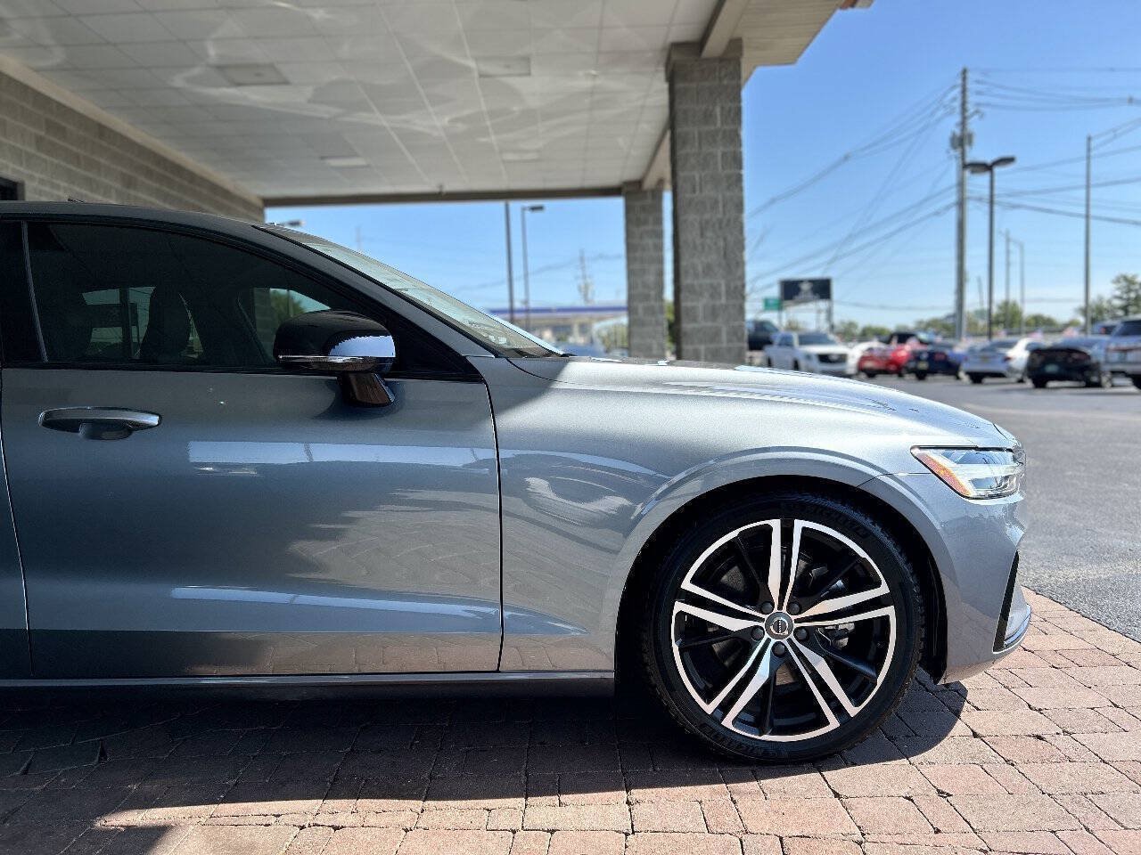 Used 2021 Volvo S60 T5 R-Design AWD/4WD image 22
