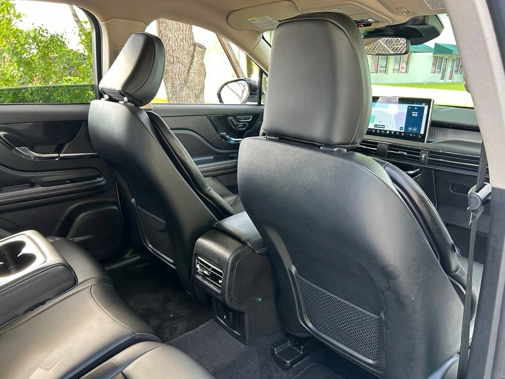 Used 2023 Lincoln Corsair FWD image 40
