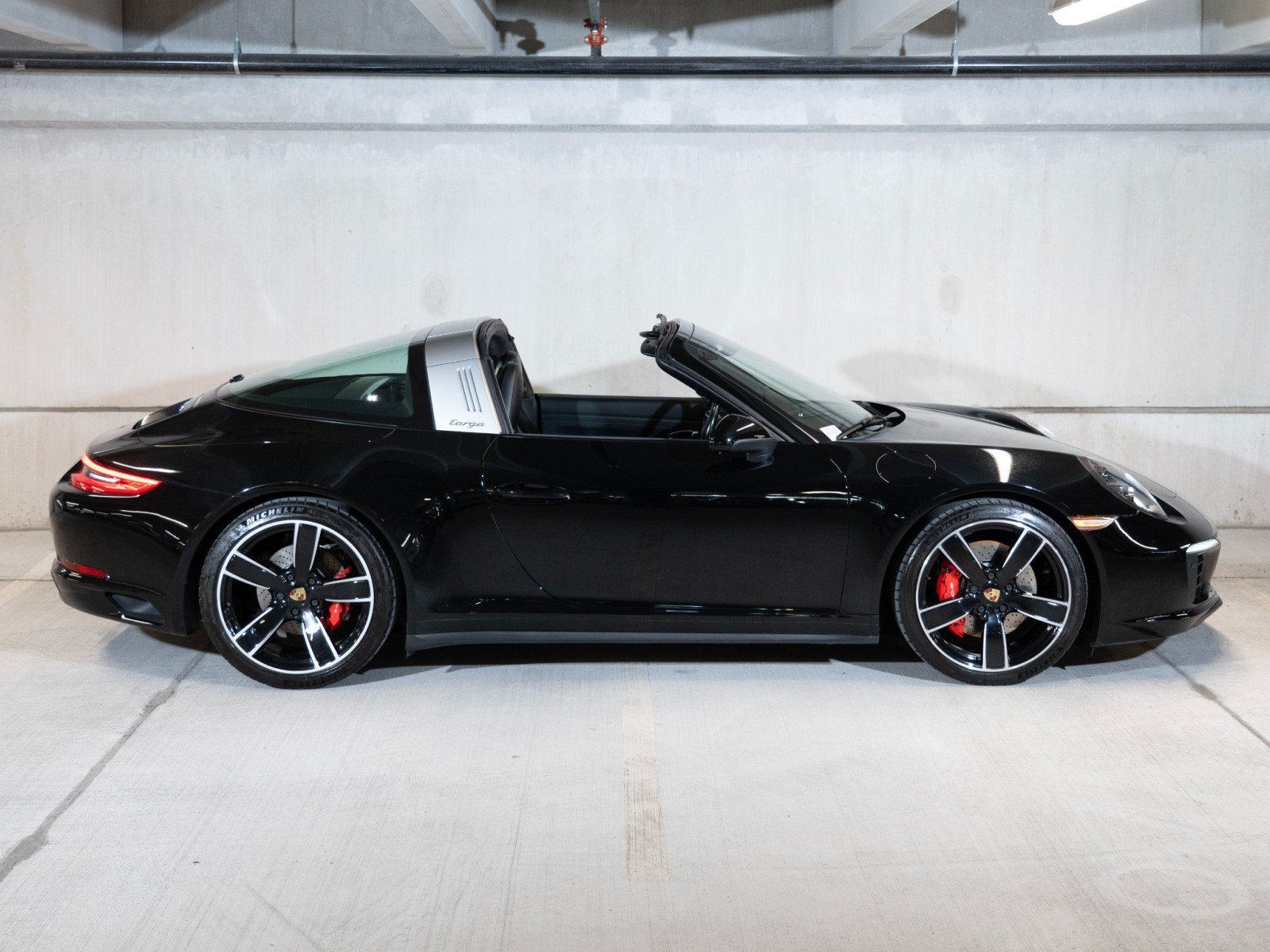 Certified 2019 Porsche 911 Targa 4S AWD/4WD image 8