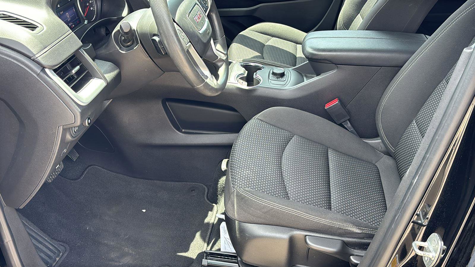 Certified 2023 GMC Terrain SLE FWD image 13