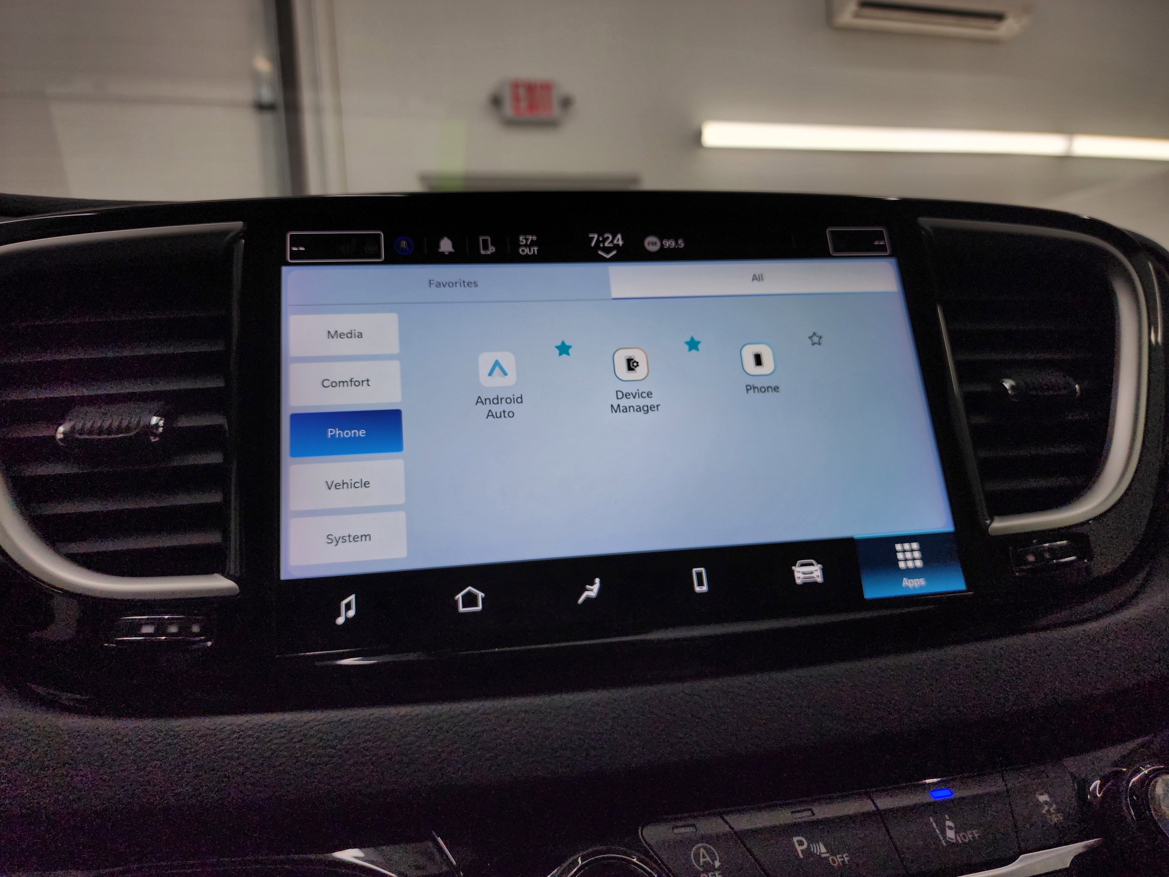 Used 2024 Chrysler Pacifica Touring-L image 57
