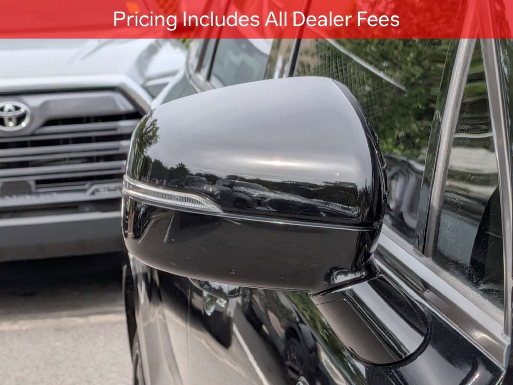 Used 2023 Kia Sorento SX AWD/4WD image 12