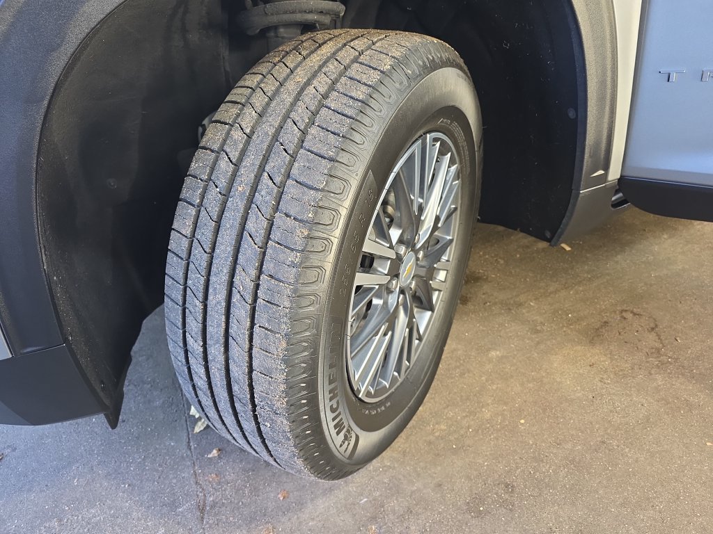 Used 2024 Chevrolet Traverse LT w/ LPO, Floor Liner Package AWD/4WD image 34