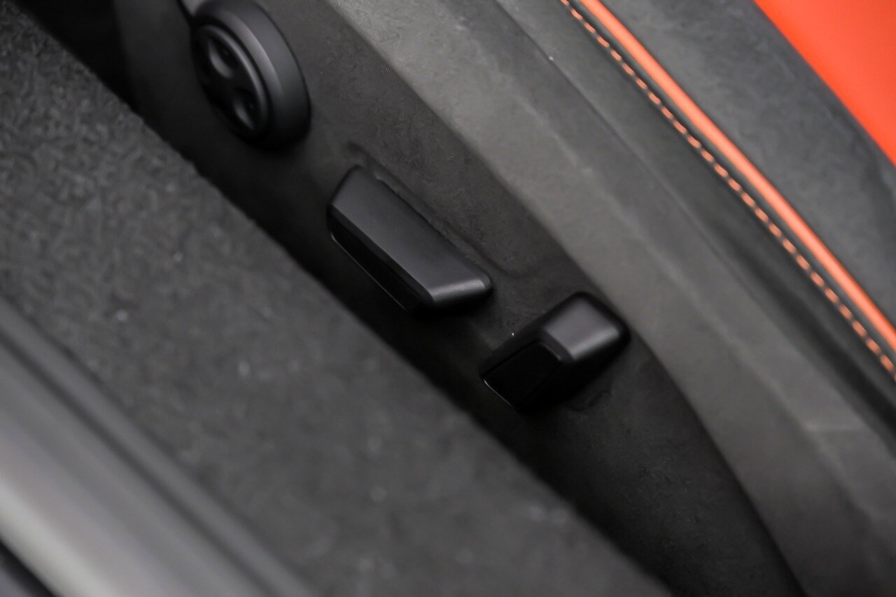 Used 2024 Lamborghini Revuelto AWD/4WD image 26