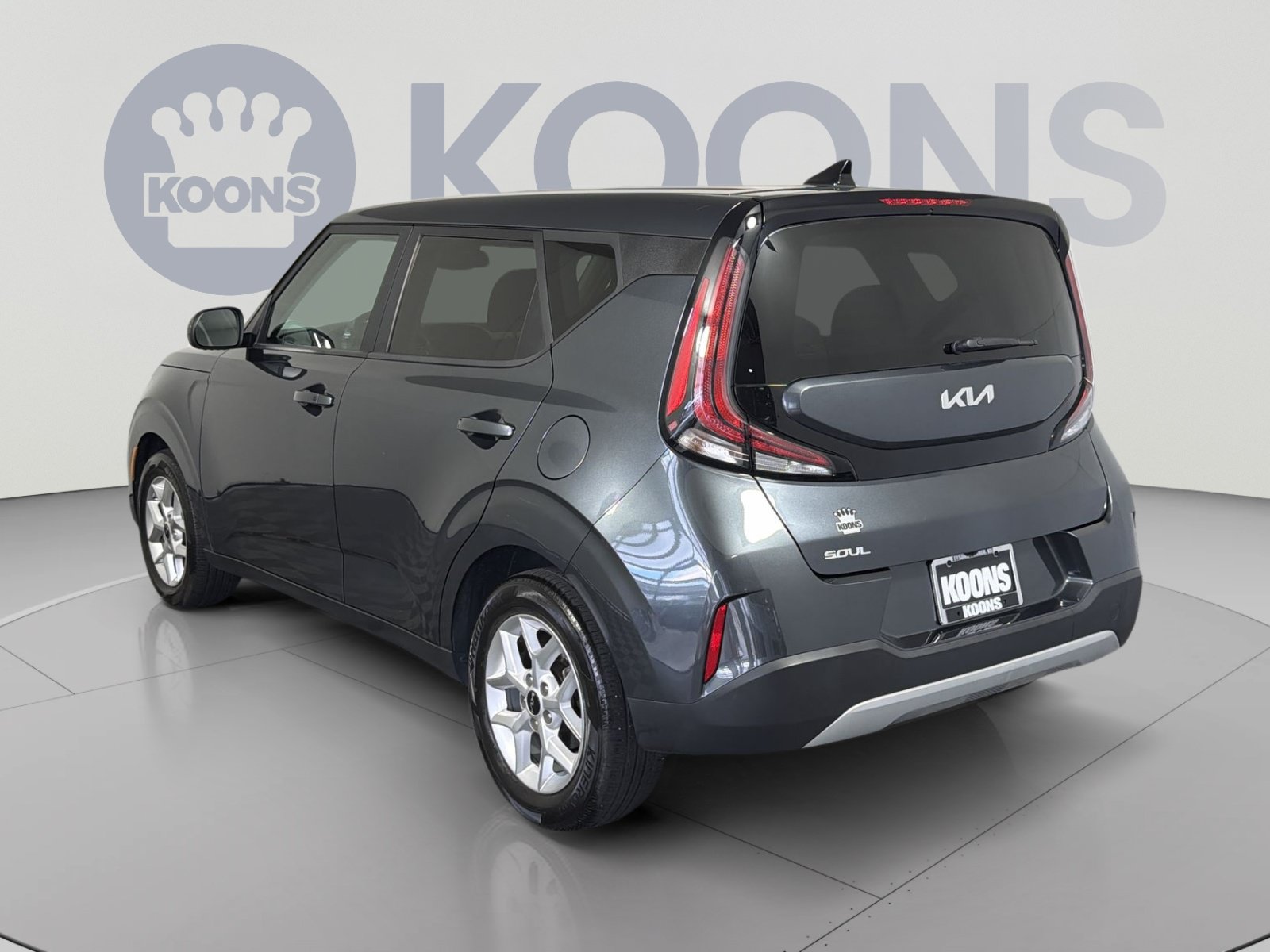 Used 2023 Kia Soul S FWD image 4