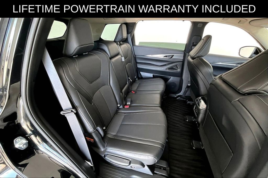 Certified 2026 INFINITI QX60 Luxe w/ Cargo Package FWD image 37