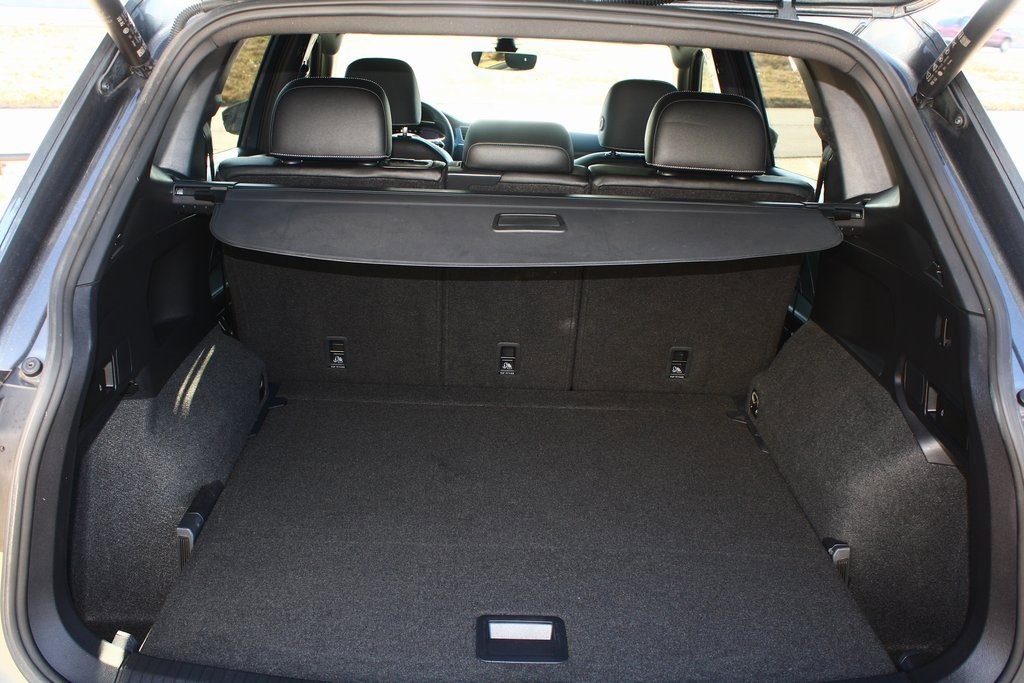 Used 2023 Volkswagen Tiguan SEL R-Line image 10