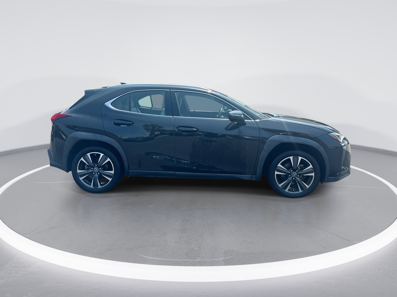 Used 2021 Lexus UX 200 w/ Premium Package FWD image 10