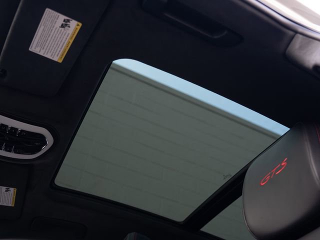 New 2026 Porsche Macan GTS image 29