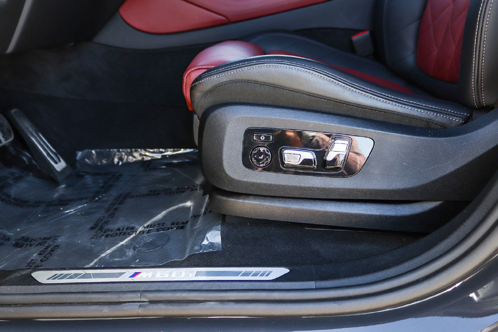 Used 2025 BMW X6 M60i AWD/4WD image 21