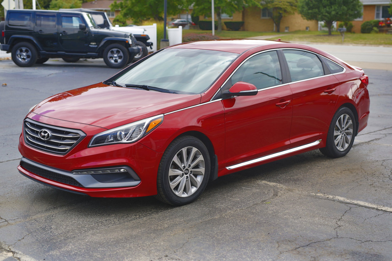 Used 2017 Hyundai Sonata Sport w/ Cargo Package image 3