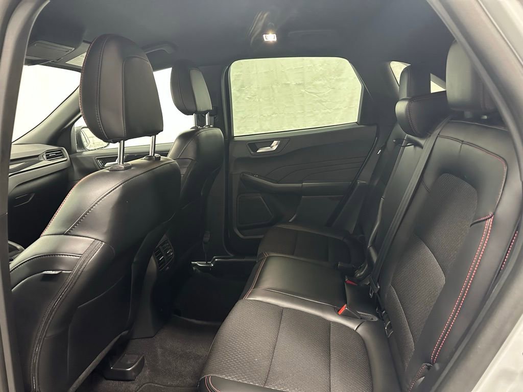 Used 2025 Ford Escape ST-Line AWD/4WD image 43