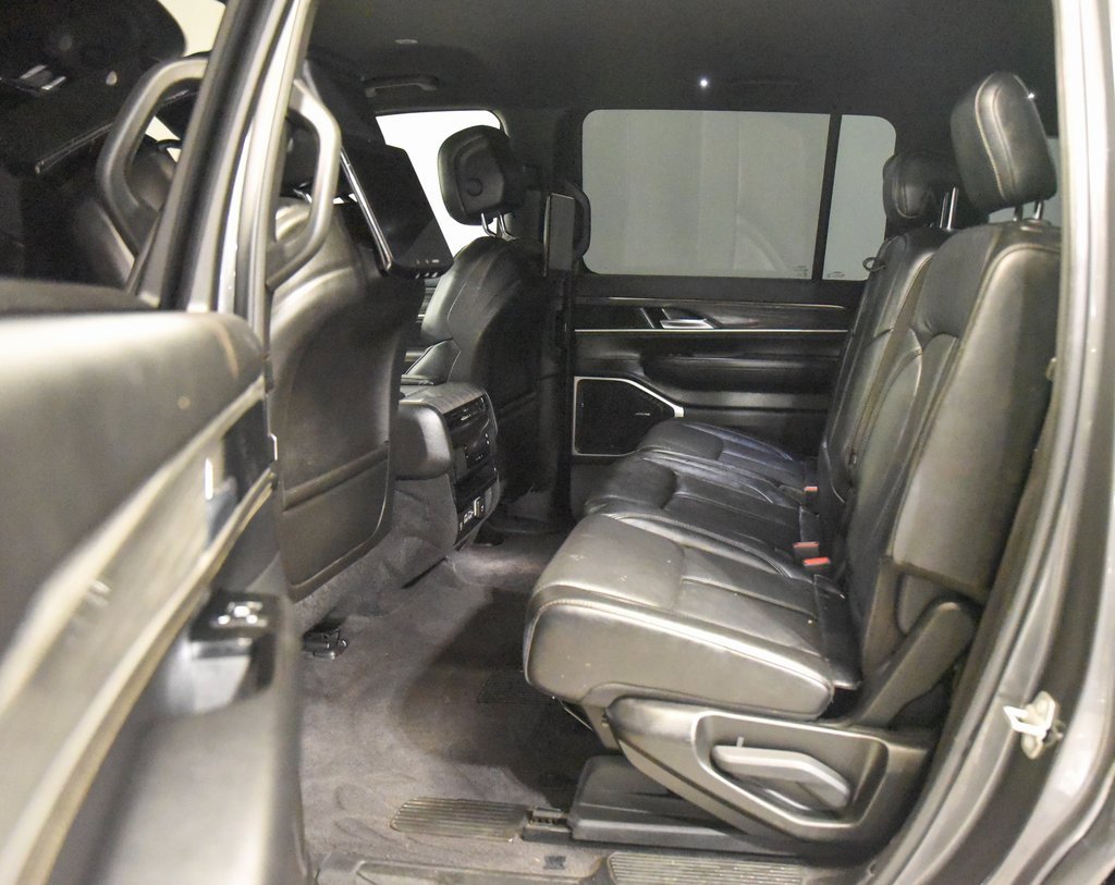 Used 2022 Jeep Wagoneer Series II w/ Rear Seat Video Group 1 image 4