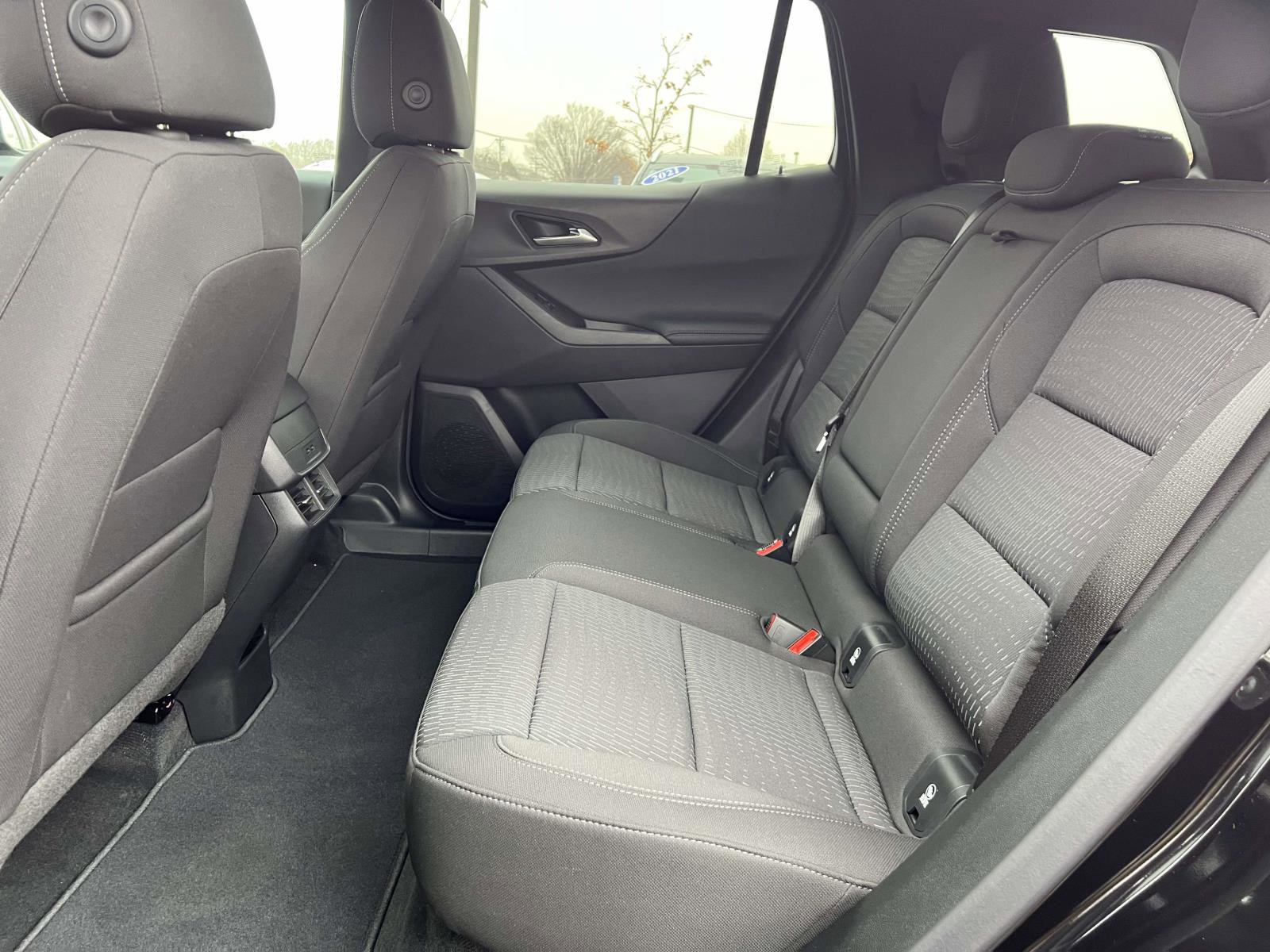 Certified 2025 Chevrolet Equinox LT w/ Safety and Technology Package image 12
