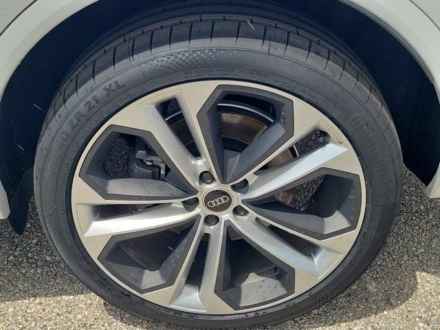 Certified 2023 Audi Q5 2.0T Prestige AWD/4WD image 10