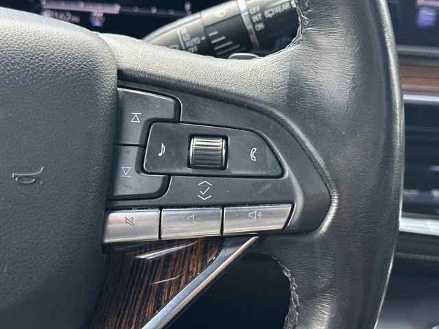 Used 2022 Cadillac Escalade Premium Luxury AWD/4WD image 24