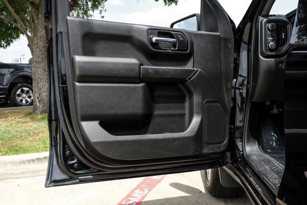 Used 2022 Chevrolet Silverado 1500 Custom w/ Safety Confidence Package AWD/4WD image 40