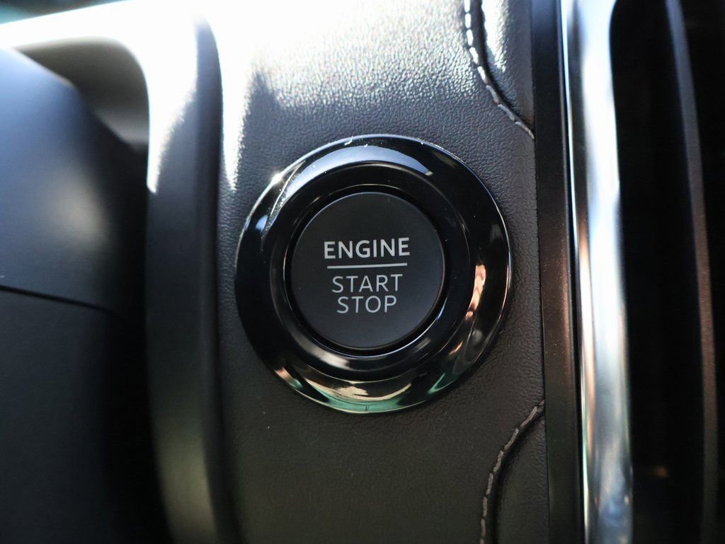 New 2025 Ford Expedition Platinum w/ Stealth Performance Package image 34