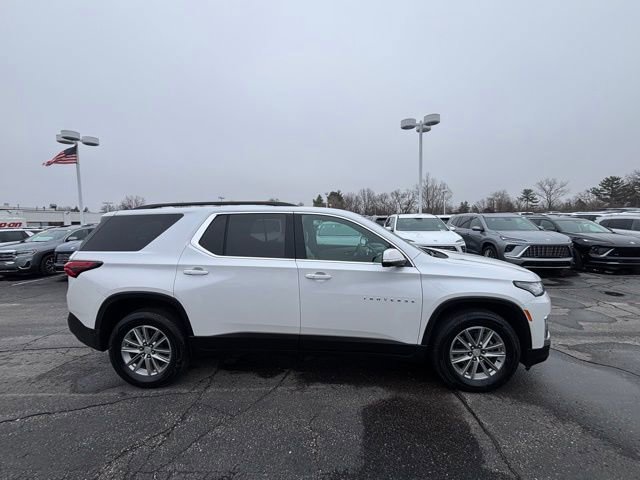 Used 2022 Chevrolet Traverse LT image 4