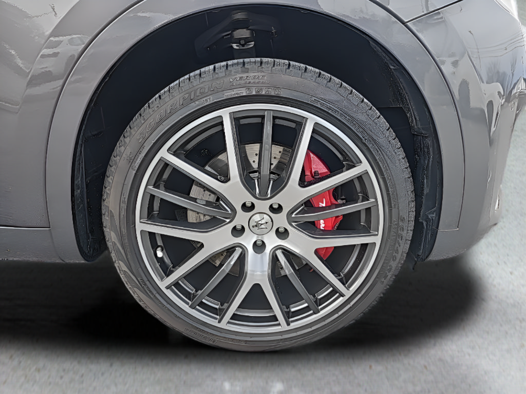 Used 2024 Maserati Levante Modena Ultima AWD/4WD image 13