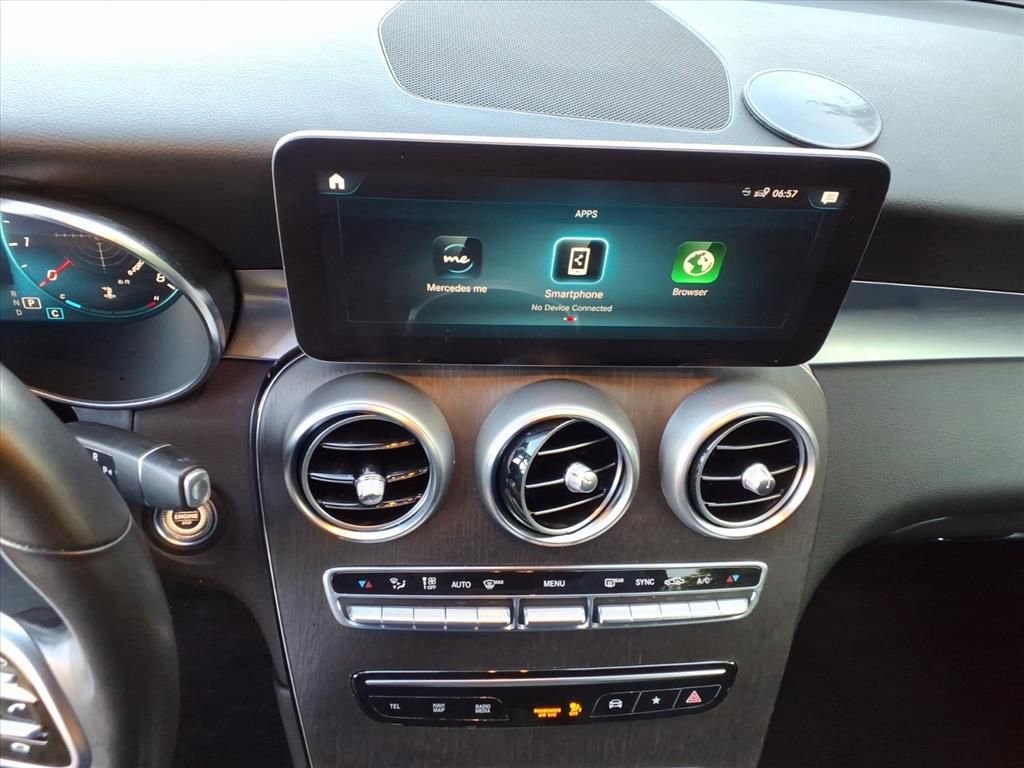 Used 2022 Mercedes-Benz GLC 300 4MATIC image 15