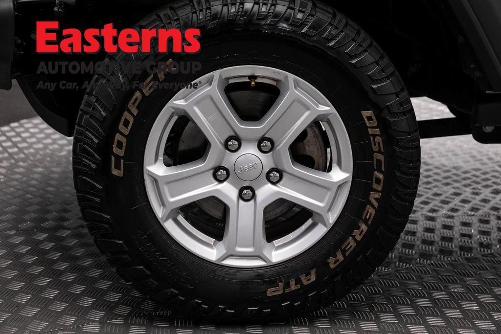 Used 2018 Jeep Wrangler Unlimited Sport S AWD/4WD image 31