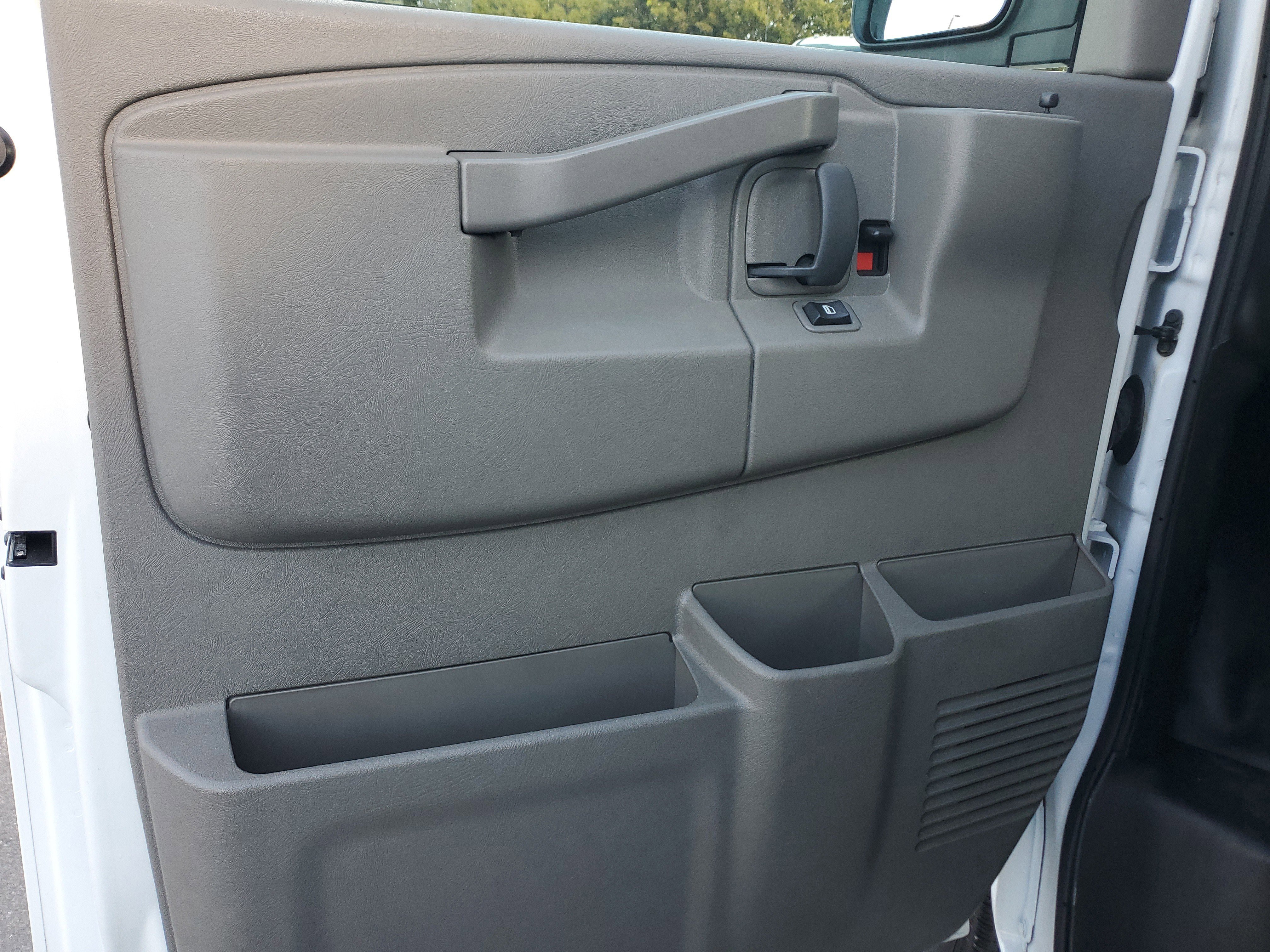 Used 2024 Chevrolet Express 2500 w/ Driver Convenience Package image 24