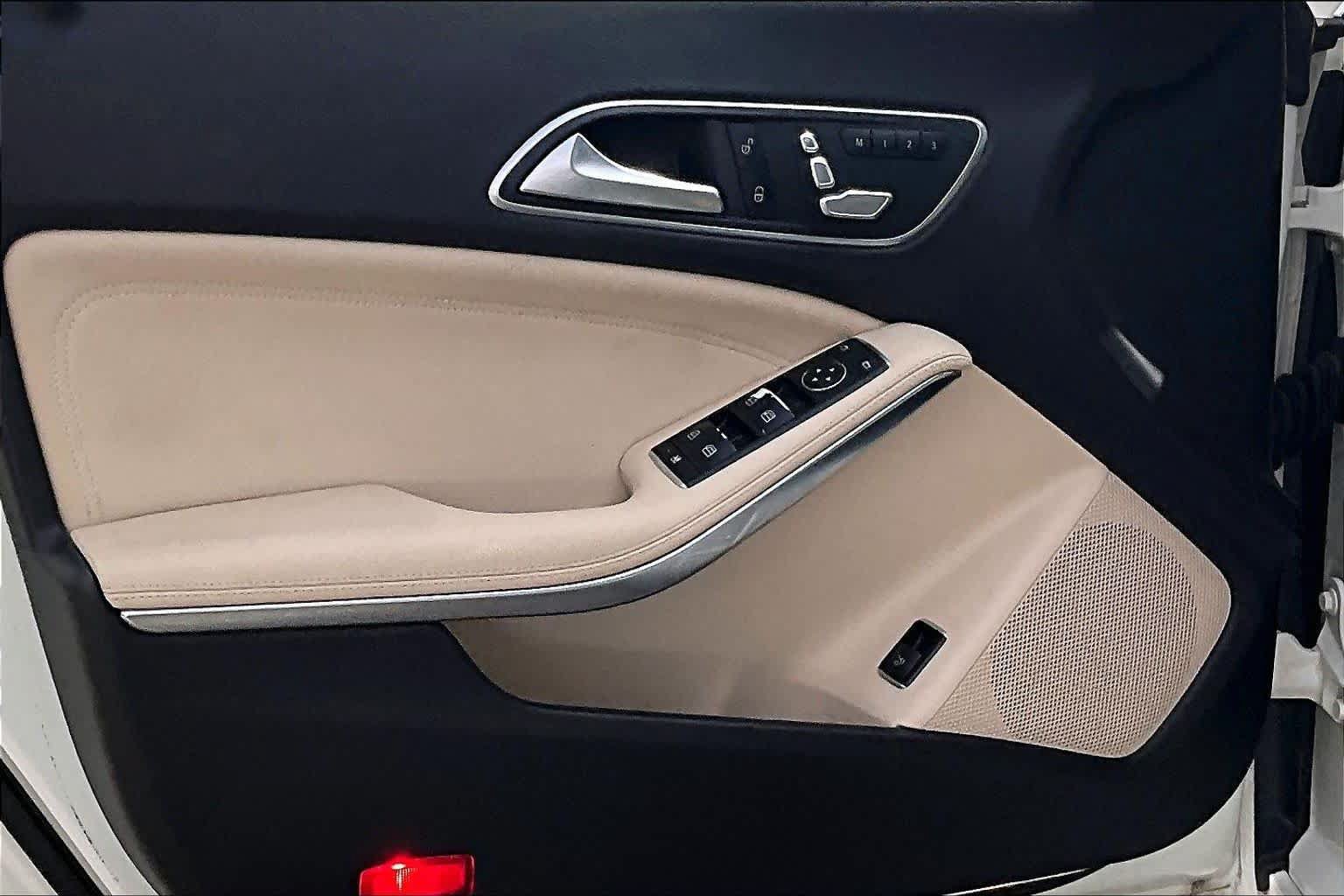 Used 2018 Mercedes-Benz CLA 250 image 20