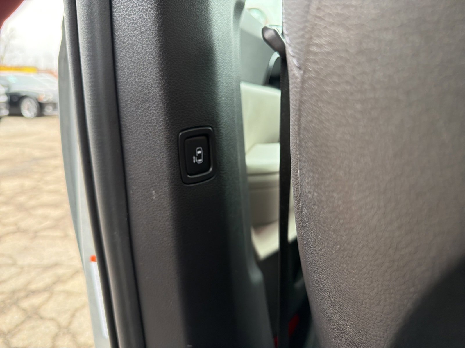 Used 2024 Kia Carnival SX Prestige image 19