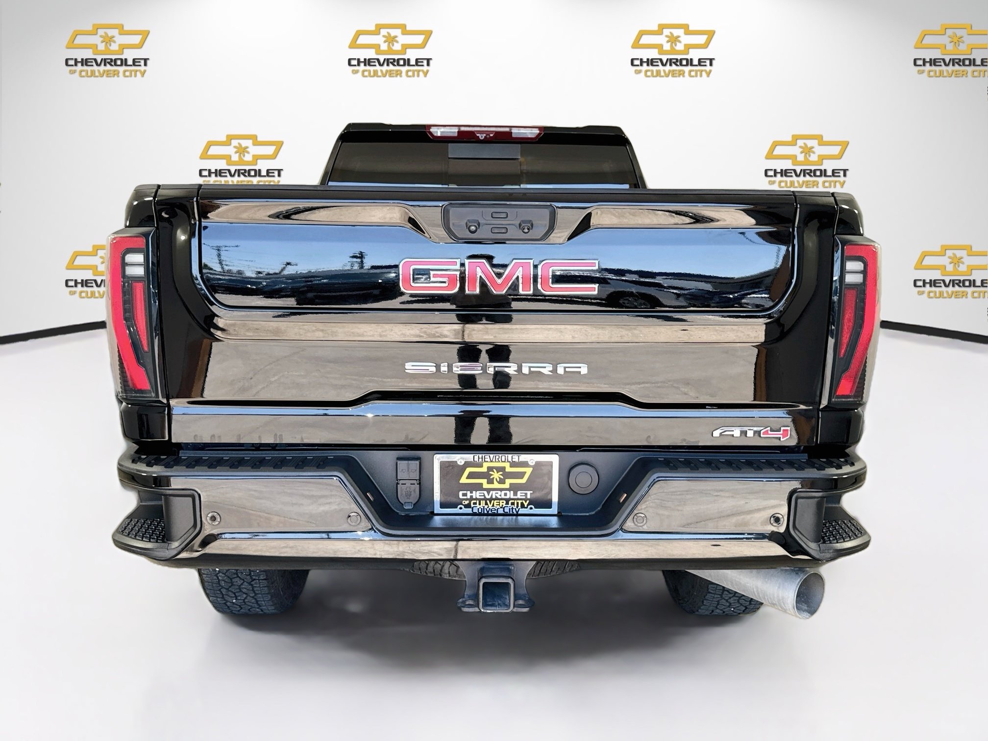 Used 2024 GMC Sierra 2500 AT4 w/ AT4 Premium Plus Package AWD/4WD image 7