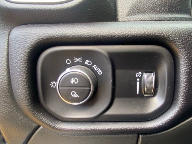 Used 2024 RAM 2500 Big Horn AWD/4WD image 16