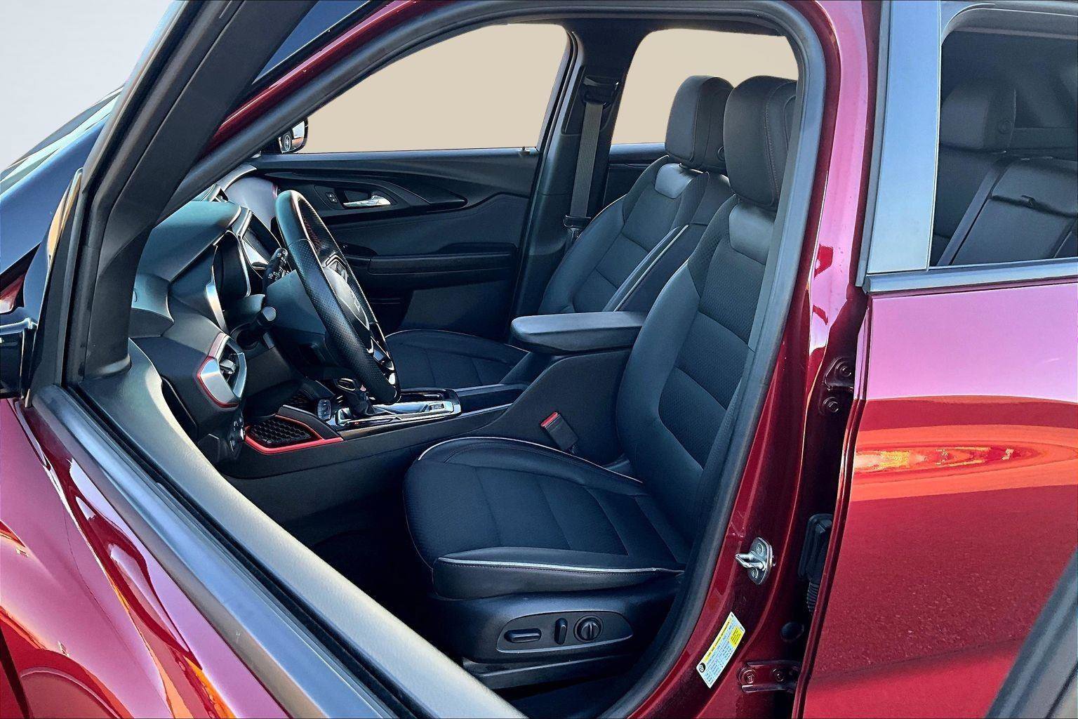 Used 2023 Chevrolet TrailBlazer RS w/ Convenience Package image 25